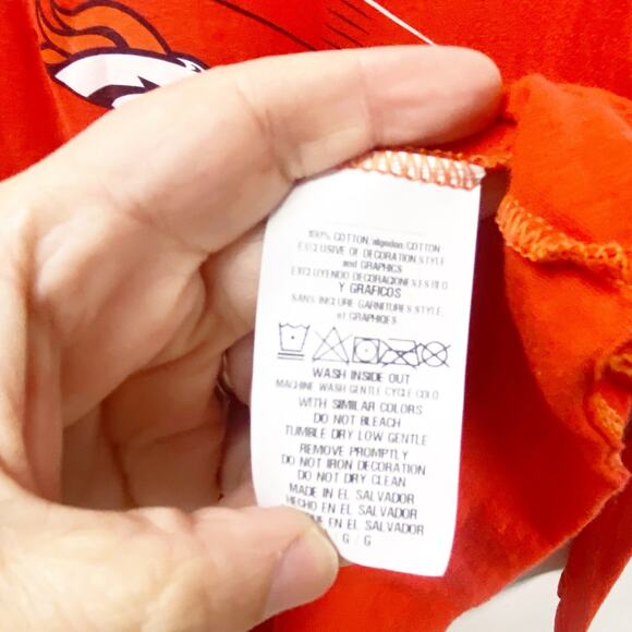 2/$30 Denver Broncos NFL Team Apparel Large Womens Football V-Neck T-Shirt - Picture 5 of 8